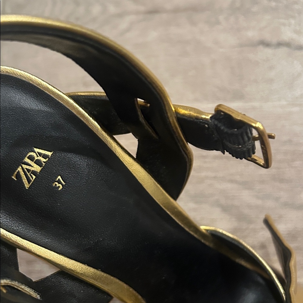 Zara Metallic Gold Platform Heels - Picture 6 of 6